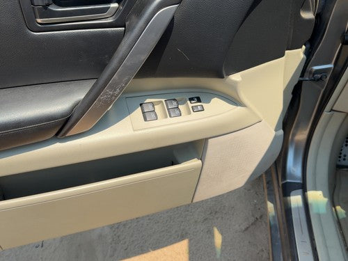 03-06 Fx45 Driver Left Front Door Trim Panel With Master Switch Willow/Black S