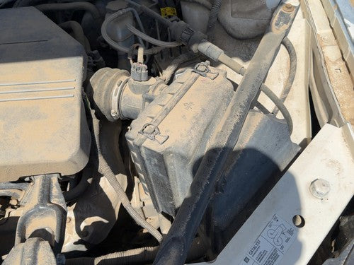 06-07 Monte Carlo Complete Air Intake Cleaner Filter Box Housing With Tube 3.9L