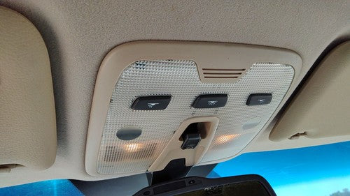 01-03 Volvo V70 Xc Center Overhead Console Dome Light Map Lamp Cubby Beige B951
