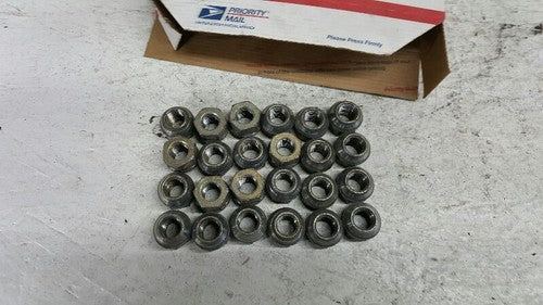 1997 Gmc Yukon Oem Set Of 24 Lug Nuts Complete Wheel Fasteners