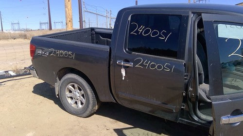 2004-2006 Nissan Titan Trim Colar Around Steering Column Oem Clam Shell 488107