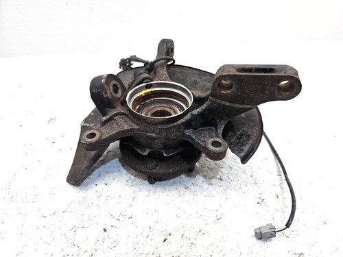 1998-2003 Toyota Sienna Driver Left Front Spindle Knuckle With Wheel Hub Oem