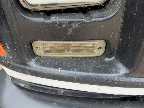 96-02 Express Van 2500 Passenger Right Front Signal Light Lamp Lower Mounted