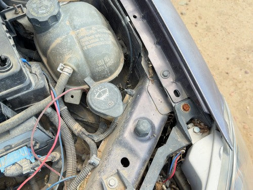 05-10 Chevy Cobalt Windshield Washer Fluid Reservoir With Pump Oem Wiper Tank