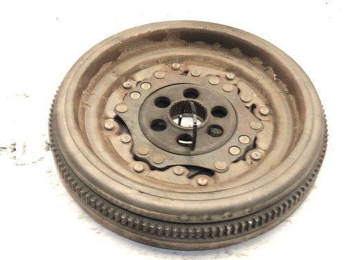 2009-2014 Volkswagon Jetta Complete Flywheel With Clutch 2.0 Diesel Auto Trans