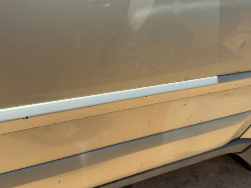 05-09 Legacy Outback Passenger Right Front Upper Moulding From Door Oem Gold 9J