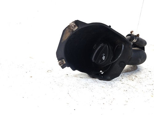 2004-2007 Chevy Silverado 2500 Fuel Filler Neck Assembly With Gas Cap Oem 6.6L