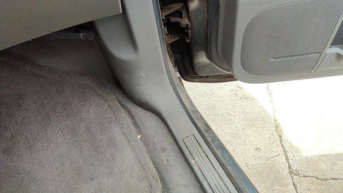 2009-2017 Chevy Traverse Passenger Right Lower Kick Trim Panel Oem Gray