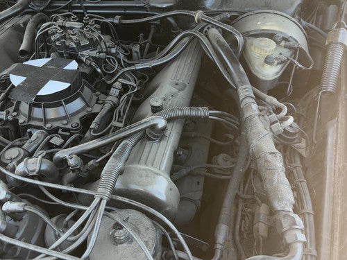 1980 Mercedes 450SL 107 Driver Left Valve Cover OEM 4.5L