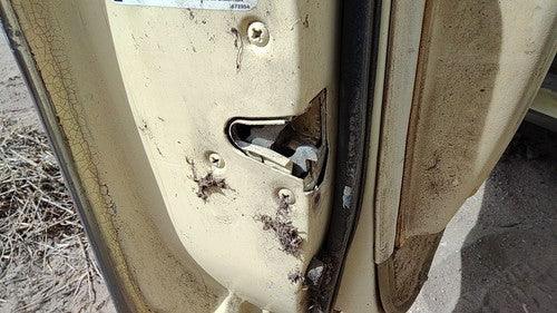 1977-1984 Cadillac Deville Driver Left Front Door Latch With Rods/Cables Oem