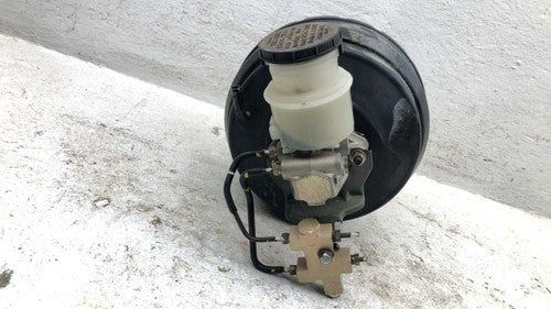 1998-2001 Honda Passport Power Brake Booster With Master Cylinder Pair Set Oem