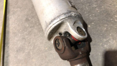 1999-2004 Gmc Sierra 2500 Rear Drive Shaft Oem Back Driveline 6.0L 4X4 15734902