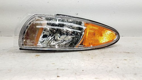 1997-2003 Ponntiac Grand Prix Driver Left Turn Signal Light 16521833
