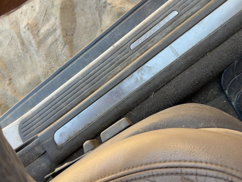2000-2006 Lincoln LS Driver Left Lower Sill Step Moulding Trim Panel Tan 4H