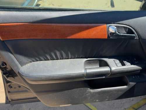 06-07 M35X Driver Left Front Door Trim Panel With Master Switch Wood Graphite