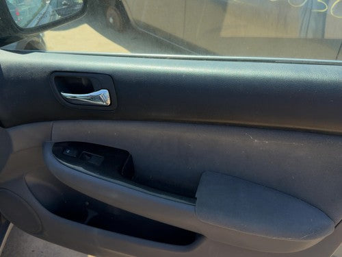 06-07 Honda Accord Passenger Right Front Door Trim Panel With Switches 2.4L Gray