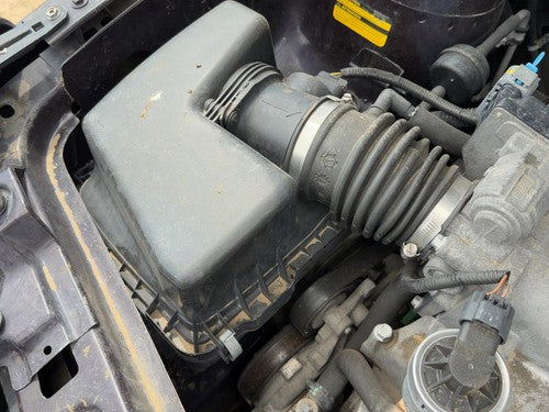 05-09 Equinox Complete Air Intake Cleaner Filter Box Housing With Tube Oem 3.4L