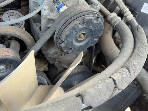 2001 Chevy S10 Blazer Power Steering Pump With Mount Bracket Oem 4.3L