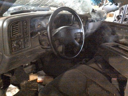 2001-2007 Chevy Silverado 1500 Passenger Right Front Inside Door Trim Panel Gray