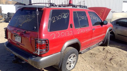 96-04 Nissan Pathfinder Driver Left Rear Quarter Glass Trim Window Moulding Only