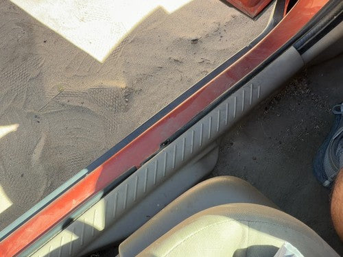 2001-2007 Ford Escape Driver Left Lower Sill Step Moulding Trim Panel Oem Tan Ah