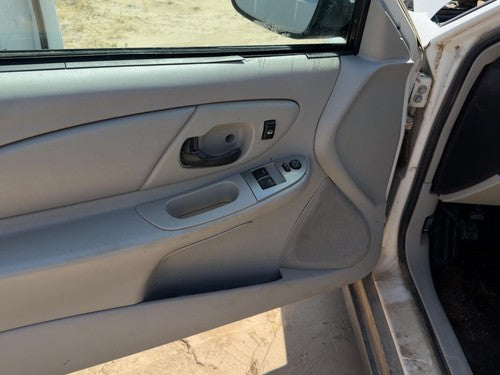 06-07 Monte Carlo Driver Left Front Door Trim Panel With Master Switch Gray 832