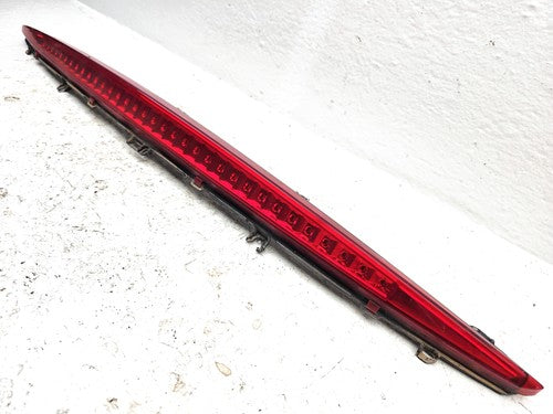 2004-2009 Cadillac Srx Third Brake Light Middle Lamp Oem