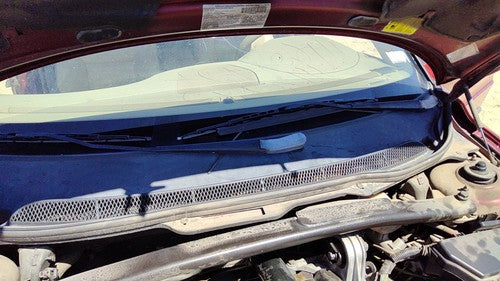 2001-2007 Volvo V70 Xc Windshield Wiper Cowl Vent Trim Panel Oem Cover