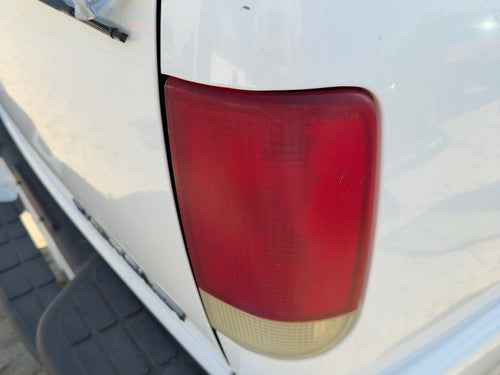 1995-2005 Chevy S10 Blazer Passenger Right Tail Light Brake Lamp Rear OEM