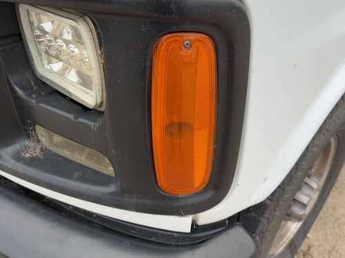 96-02 Express Van 2500 Driver Left Front Turn Signal Light Lamp Outer Mounted