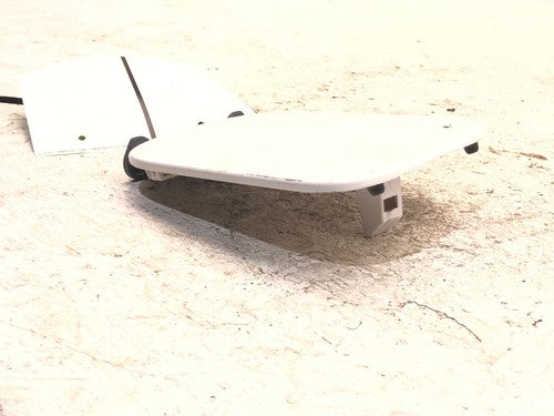 2005-2008 Suzuki Forenza Fuel Door Lid Gas Flap Oem White 6485085Z02