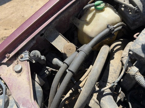 86-88 Nissan Maxima Windshield Washer Fluid Reservoir With Pump Oem Wiper Tank