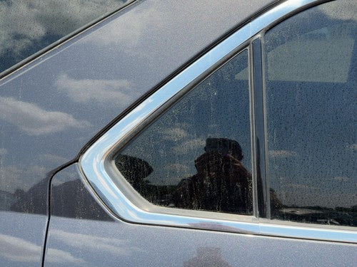 10-17 Equinox Passenger Right Rear Vent Window Back Door Glass With Frame Oem