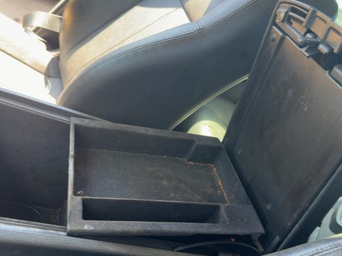06-10 M35X Center Console Lid Only Oem Arm Rest Fold Down Without Bose Graphite