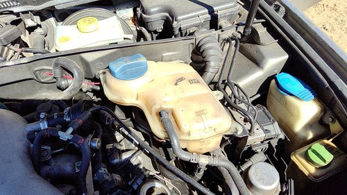 2000-2004 Audi A6 Coolant Reservoir Radiator Overflow Tank Bottle Oem 8D0121403M