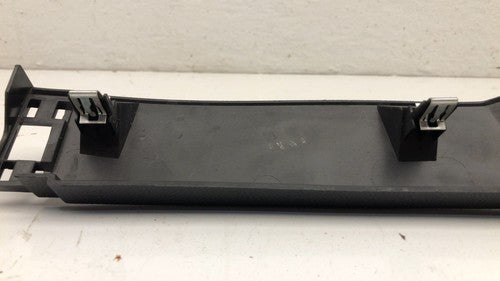 2009 Pontaic G6 Convertible Rear Seat Filler Panel Center Seat Belt Guide Cover