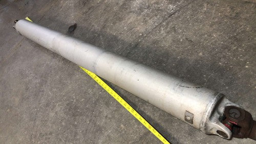 1999-2004 Gmc Sierra 2500 Rear Drive Shaft Oem Back Driveline 6.0L 4X4 15734902