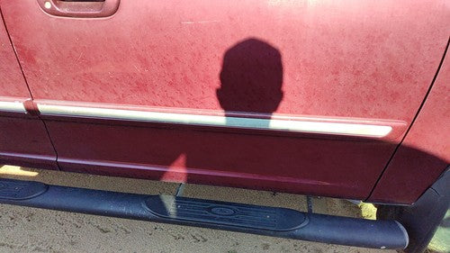 97-02 Expedition Passenger Right Front Moulding From Door Trim Strip Maroon Jl