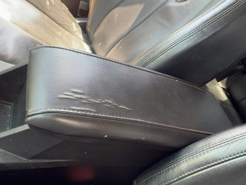14-15 Equinox Center Console Lid Only Oem Arm Rest Fold Down 2.4L Black 01A