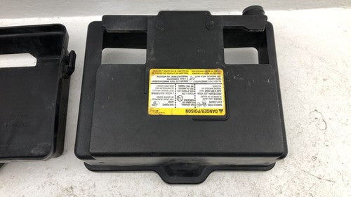 2004-2012 Gmc Canyon Complete Battery Box Mount Tray With Hold Down Oem 3.7L