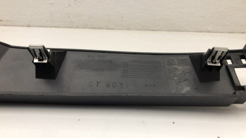 2009 Pontaic G6 Convertible Rear Seat Filler Panel Center Seat Belt Guide Cover