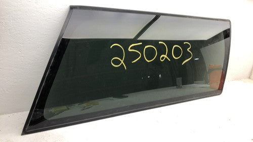 1992-1999 Chevy Suburban Passenger Right Rear Quarter Glass Back Side Window Oem