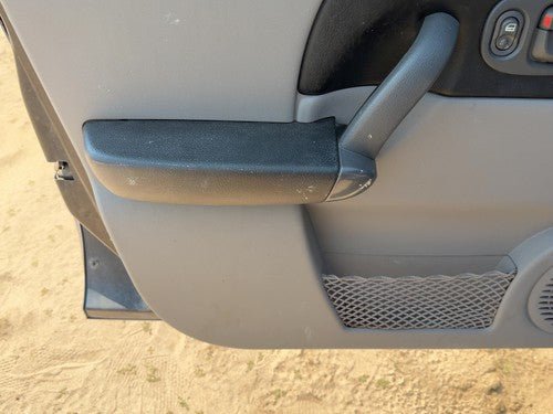 04-05 Saturn Vue Redline Driver Left Front Door Trim Panel With Switch Gray 17D