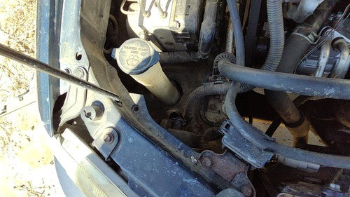 97-01 Toyota Camry Windshield Washer Fluid Reservoir With Pump Oem Wiper Tank