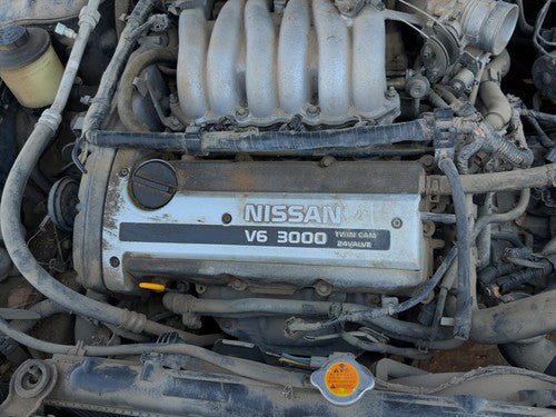 1995-2001 Nissan Maxima Driver Left Cylinder Head Assembly Oem 3.0L Dohc
