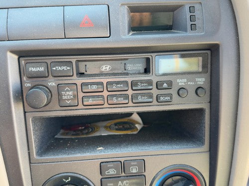 2001-2006 Hyundai Elantra Stock Radio Oem Factory Stereo Cd Player 961412D100Ax