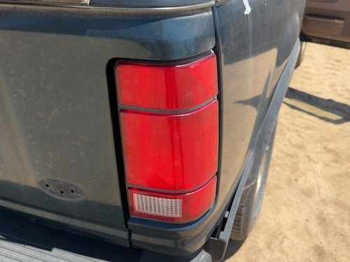1991-1994 Ford Explorer 2 Dr Passenger Right Tail Light Brake Lamp Rear OEM