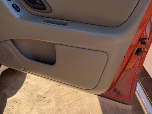 05-06 Escape Passenger Right Front Door Trim Panel With Switches Pebble Tan Ah