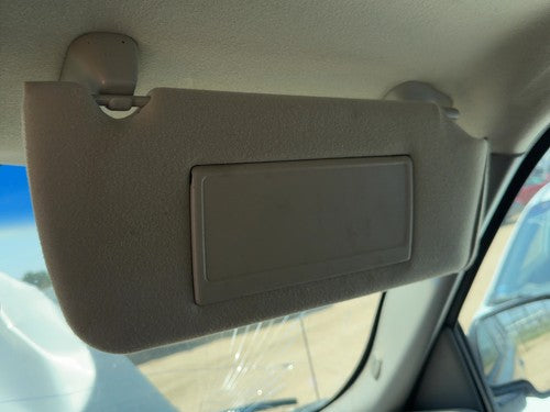 2004-2005 Chevy Suburban 1500 Passenger Right Sun Visor Oem Gray 92I 15269595