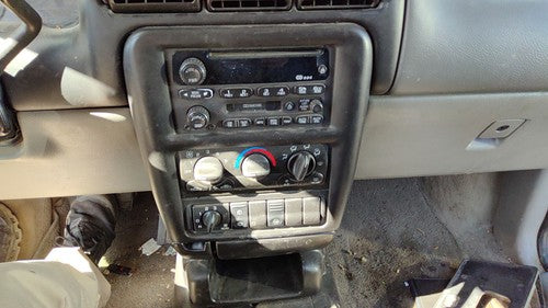 2000 Chevy Venture Trim Bezel Around Radio Surround Dash Panel Oem Gray 10408067